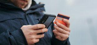Nagy magyar ApplePay-körkép: mutatjuk, melyik banknál, milyen kártyákkal fizethetsz iPhone-nal?