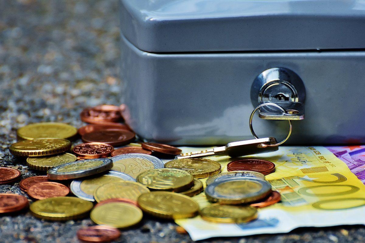 Végső búcsú a Budapest Banktól: több napos szünet és adathalász támadások várnak az MKB-sodó ügyfelekre