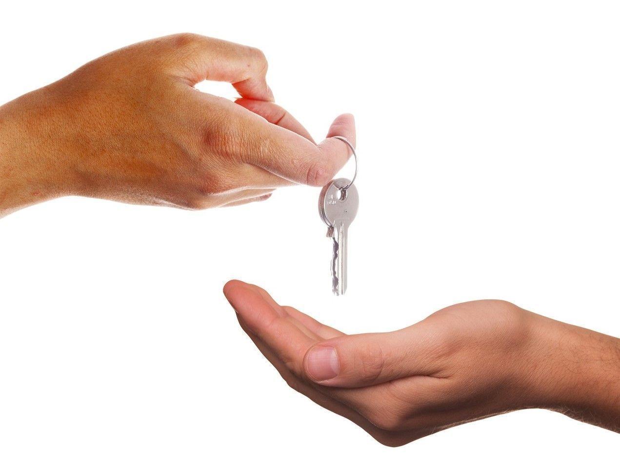 Akár város, akár falu: szinte mindenhol csökkentek a lakásárak